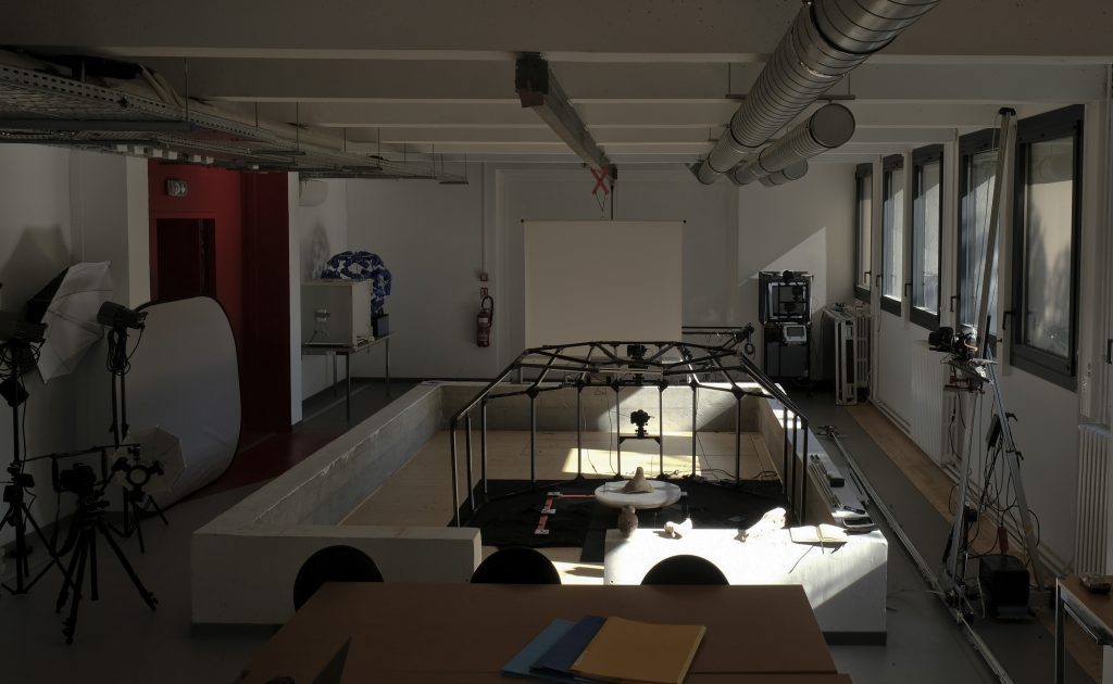 Le plateau de numérisation massive du laboratoire